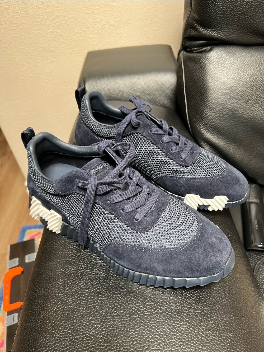 Men's Navy Mesh & Suede Casual Sneakers